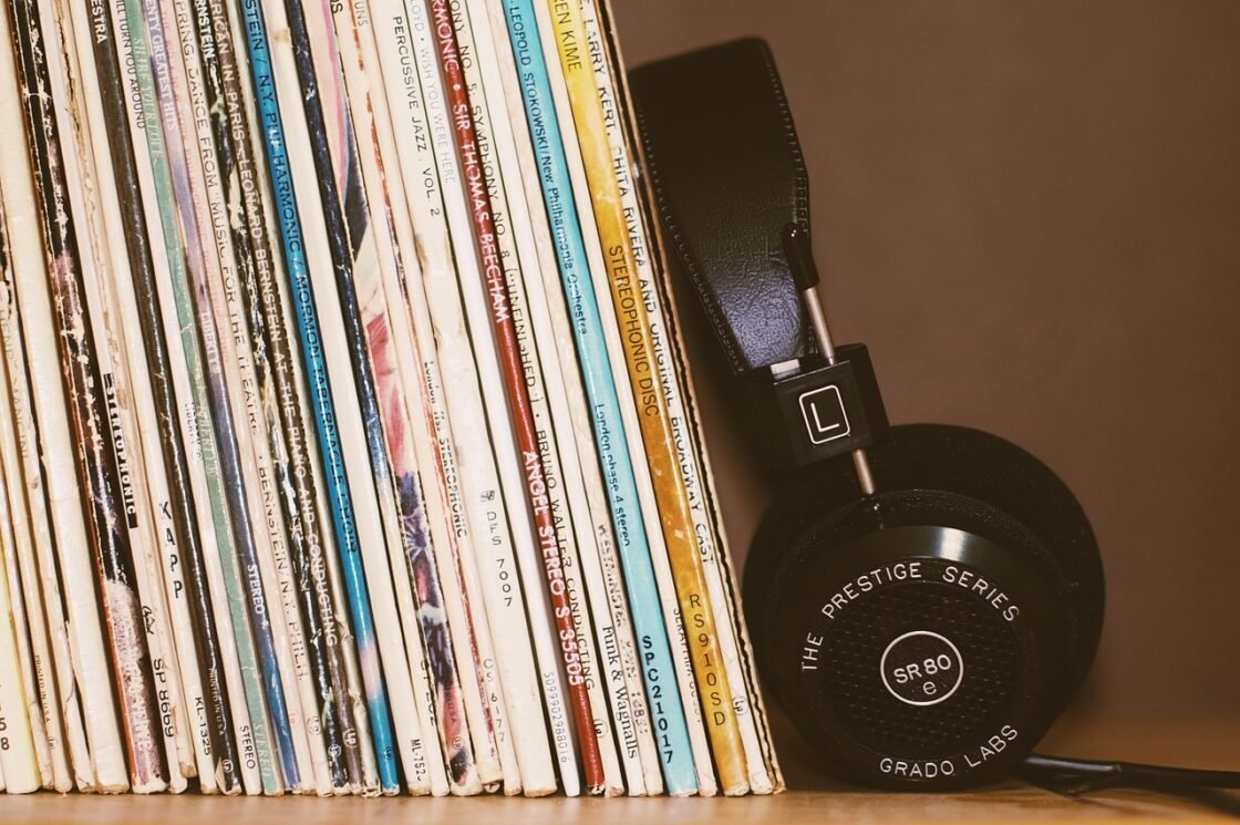 headphones, music, song, foam, playlist, band, singer, wire, vinyl, brown music, brown headphones, playlist, playlist, playlist, playlist, playlist, vinyl, vinyl